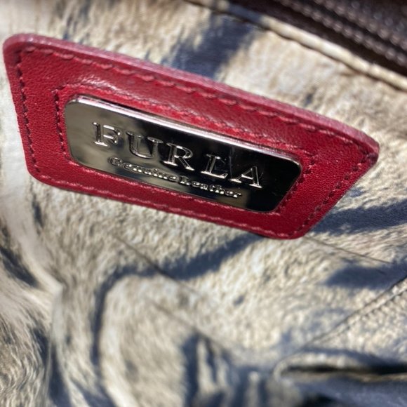 Furla Hobo Bag - Authentic - Picture 2 of 9